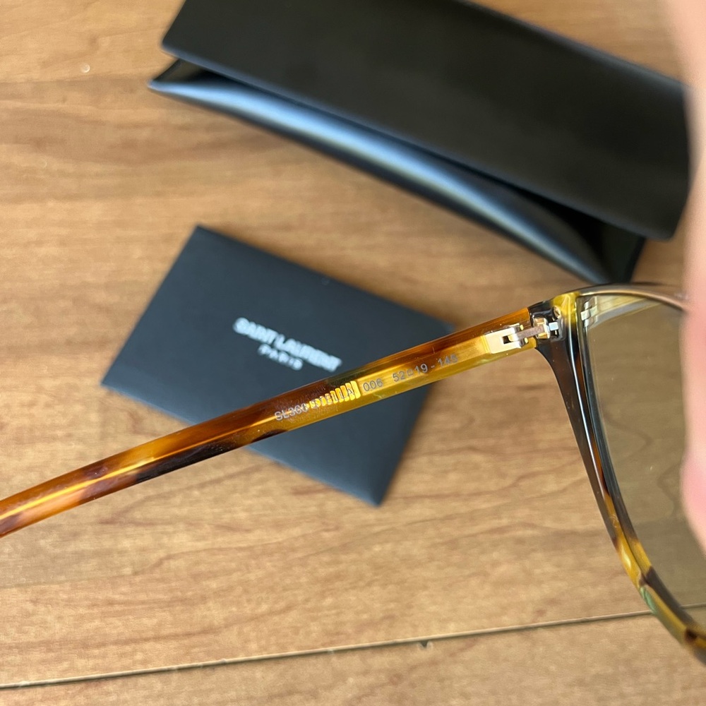 Saint Laurent sunglasses - Picture 4 of 4